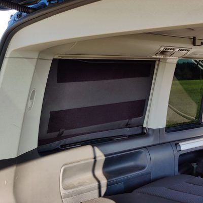 Montagebrett im VW T5 T6 fürs Fenster